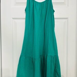 Universal Thread Green Scoop Neck Sleeveless Midi Dress